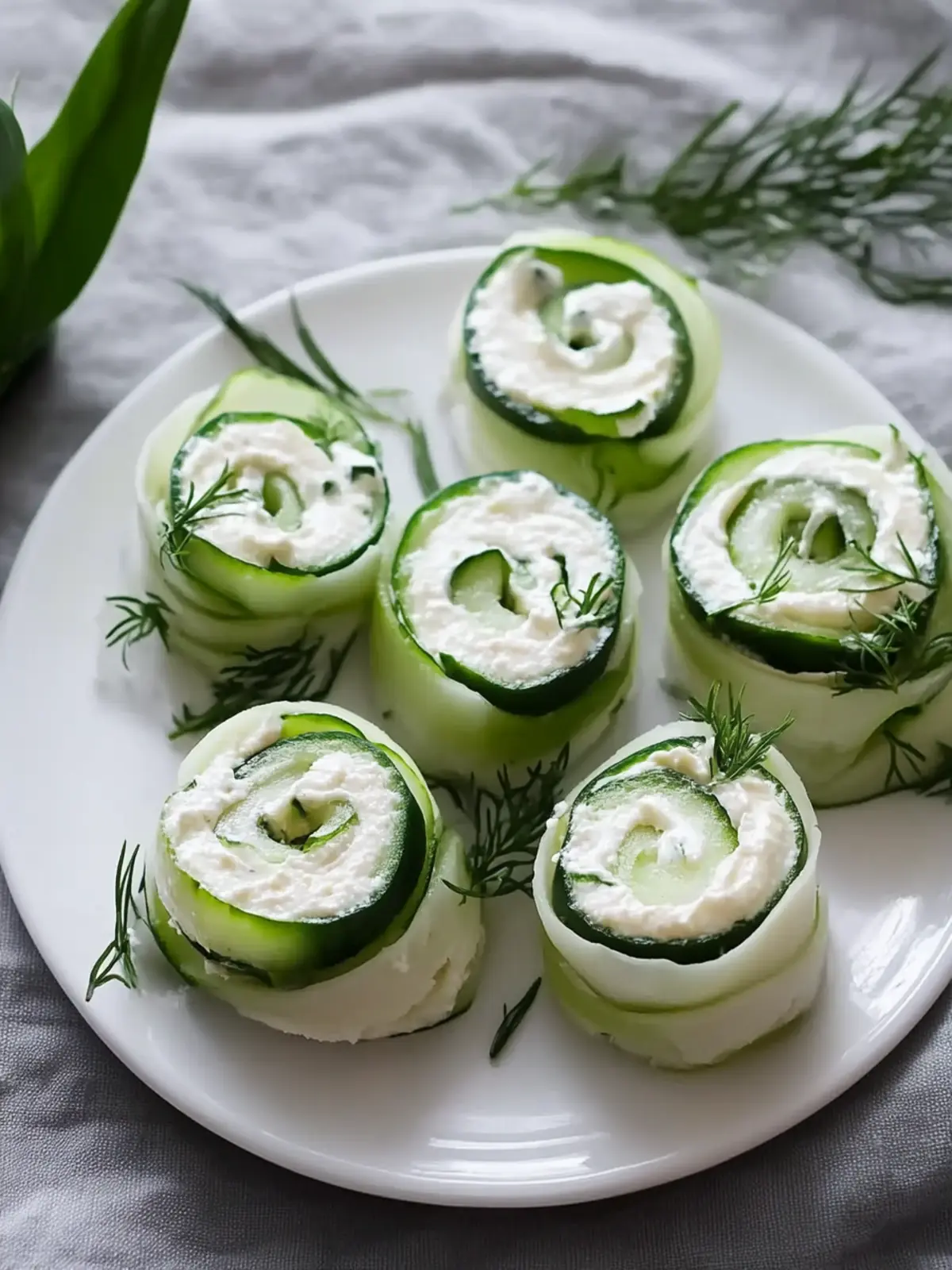 Cucumber and Cream Cheese Sandwich Rolls